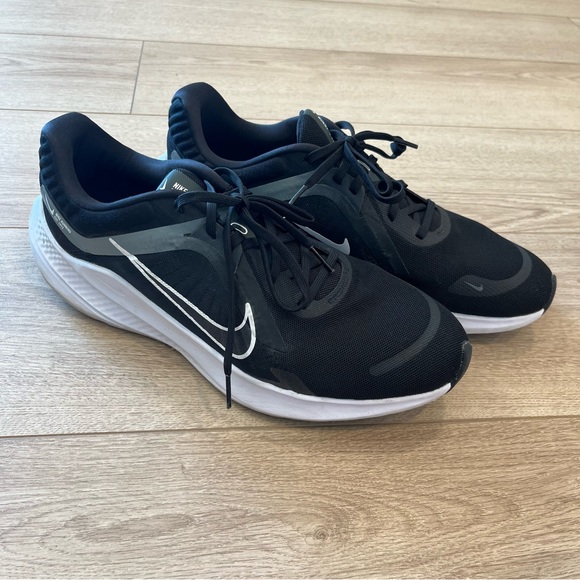 Nike Other - Nike Men’s Black White Quest 5 Running Tennis Shoe Sneaker Size 11